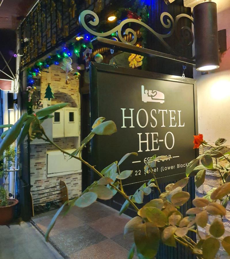 Hostel He-O Yangon Bagian luar foto