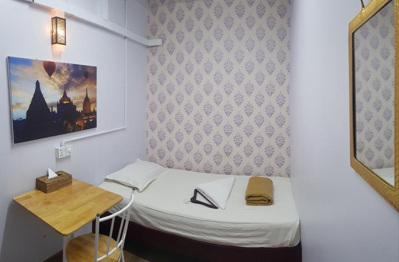 Hostel He-O Yangon Bagian luar foto