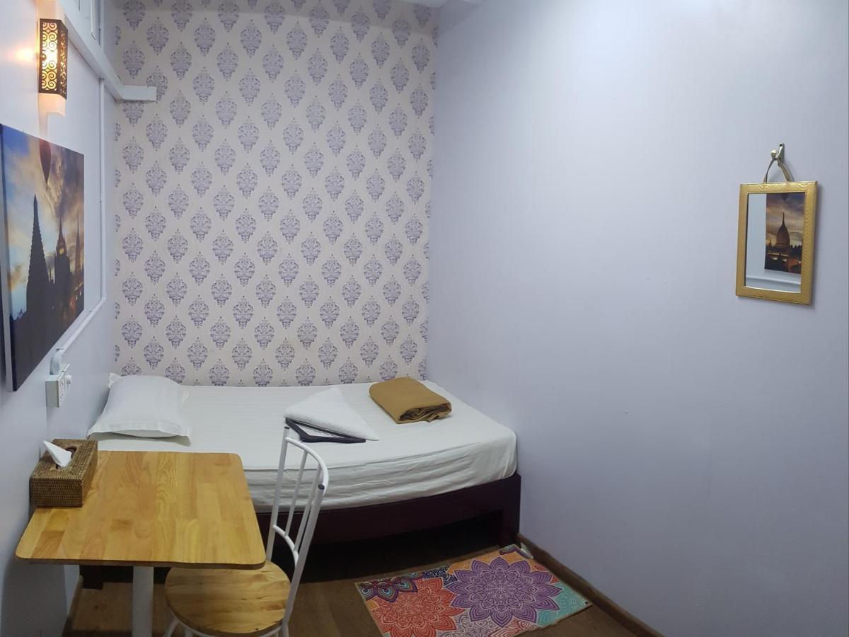 Hostel He-O Yangon Bagian luar foto